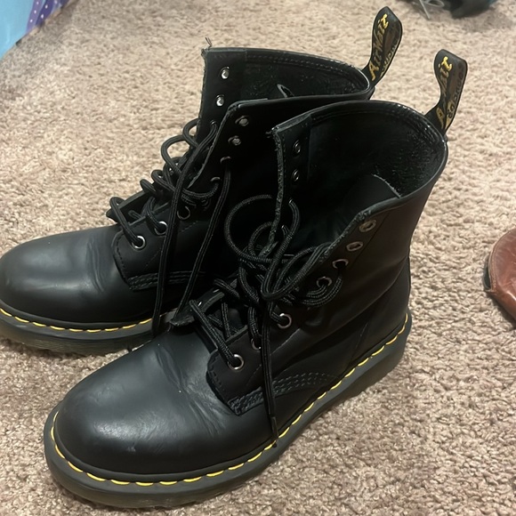 Black Dr.Marten Boots, size 7 women’s. - Picture 3 of 4
